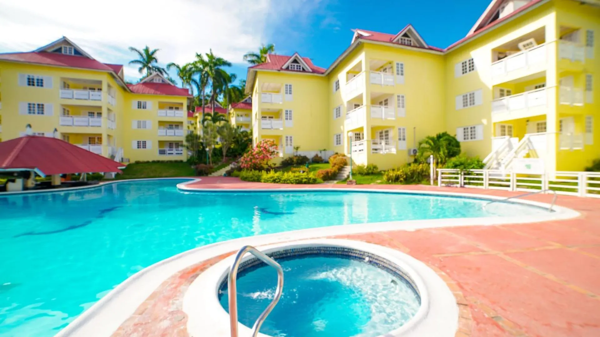 Mystical Studios Double Ocho Rios Jamajka